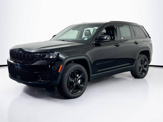 JEEP GRAND CHEROKEE 2022 1C4RJHAG1N8573917 image